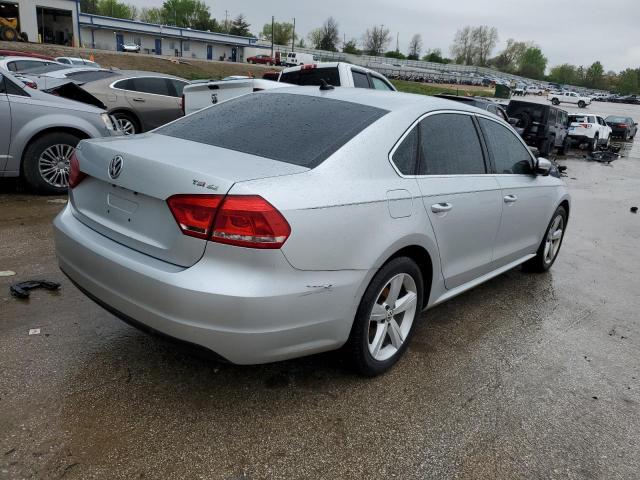 Photo 2 VIN: 1VWBS7A30EC094758 - VOLKSWAGEN PASSAT 