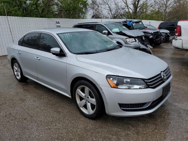 Photo 3 VIN: 1VWBS7A30EC094758 - VOLKSWAGEN PASSAT 