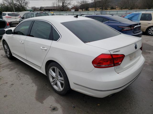 Photo 2 VIN: 1VWBS7A30FC004929 - VOLKSWAGEN PASSAT 