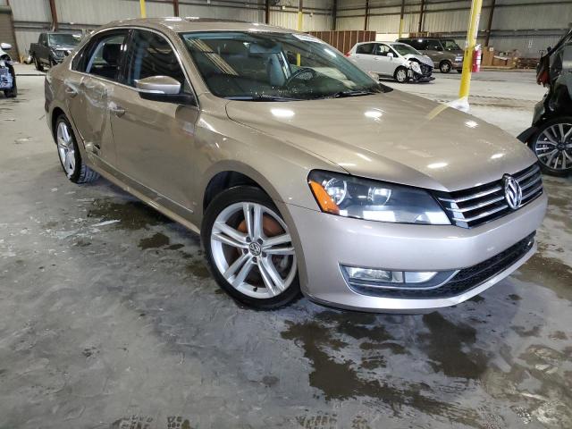 Photo 3 VIN: 1VWBS7A30FC023402 - VOLKSWAGEN PASSAT 