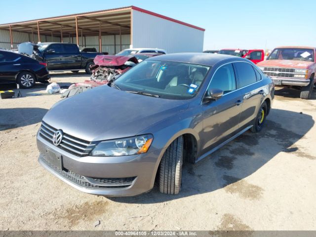 Photo 1 VIN: 1VWBS7A30FC046047 - VOLKSWAGEN PASSAT 