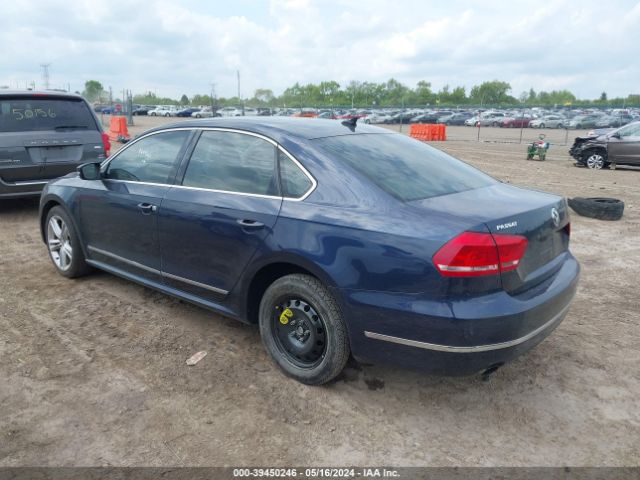 Photo 2 VIN: 1VWBS7A30FC064466 - VOLKSWAGEN PASSAT 