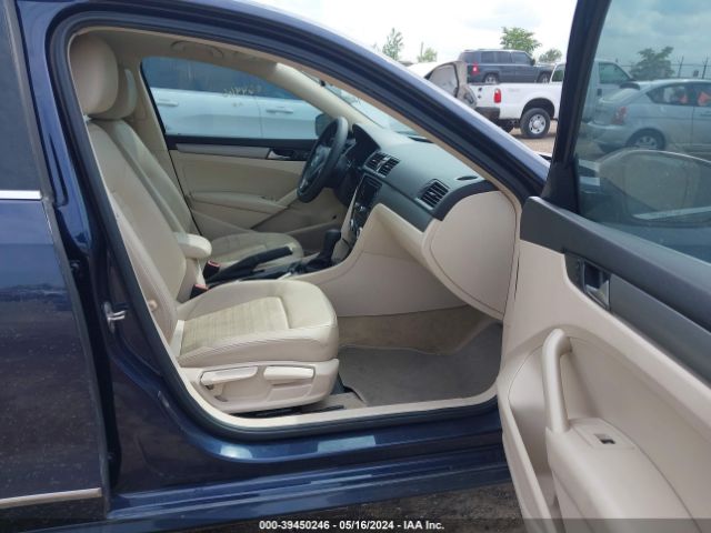 Photo 4 VIN: 1VWBS7A30FC064466 - VOLKSWAGEN PASSAT 