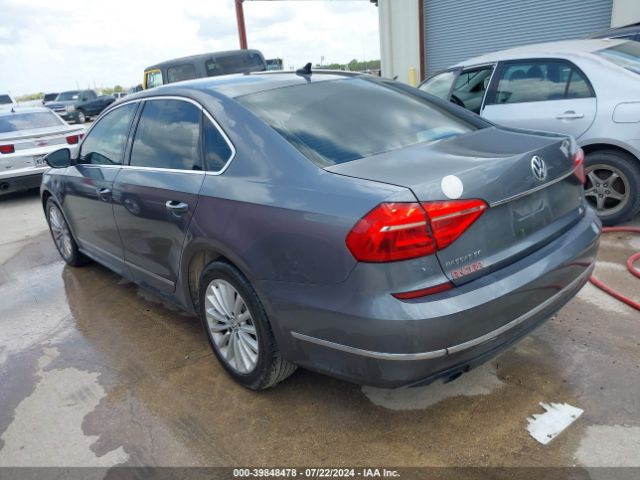 Photo 2 VIN: 1VWBS7A30GC020100 - VOLKSWAGEN PASSAT 