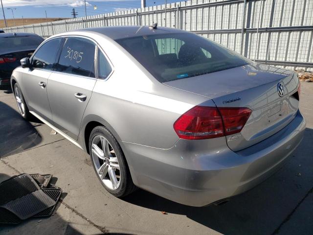 Photo 2 VIN: 1VWBS7A31EC047688 - VOLKSWAGEN PASSAT 