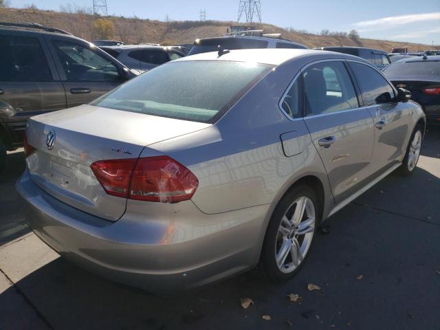 Photo 3 VIN: 1VWBS7A31EC047688 - VOLKSWAGEN PASSAT 