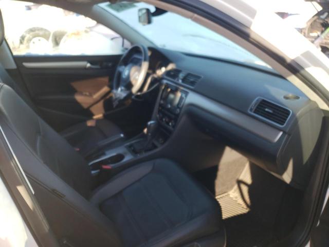 Photo 4 VIN: 1VWBS7A31EC067214 - VOLKSWAGEN PASSAT 