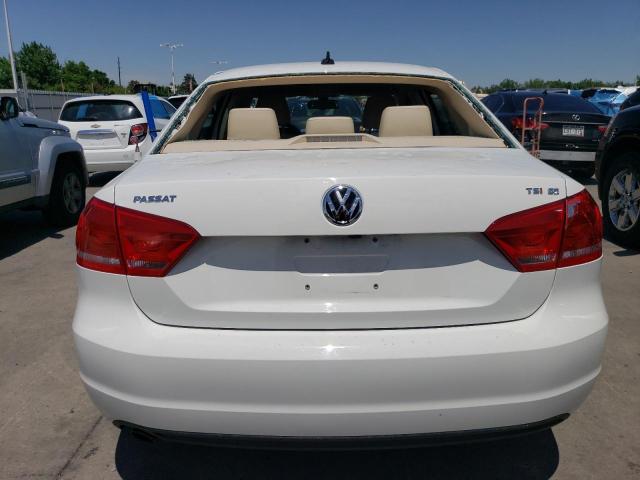 Photo 5 VIN: 1VWBS7A31EC099774 - VOLKSWAGEN PASSAT 