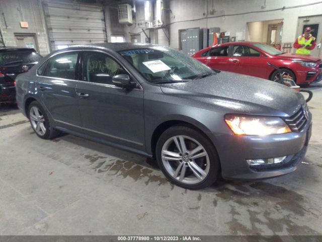 Photo 0 VIN: 1VWBS7A31FC043903 - VOLKSWAGEN PASSAT 