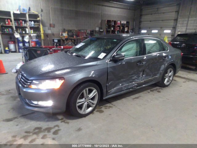 Photo 1 VIN: 1VWBS7A31FC043903 - VOLKSWAGEN PASSAT 