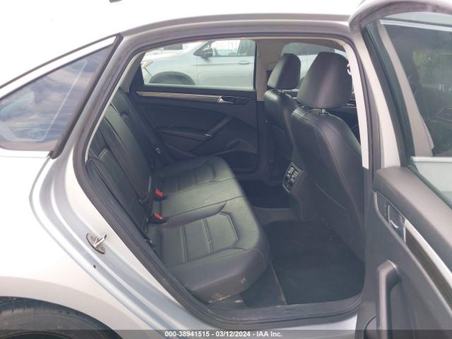 Photo 7 VIN: 1VWBS7A31GC020798 - VOLKSWAGEN PASSAT 