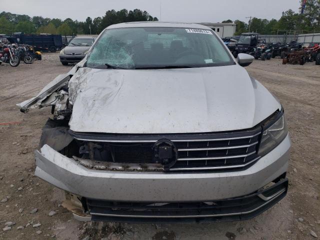 Photo 4 VIN: 1VWBS7A31GC048102 - VOLKSWAGEN PASSAT 