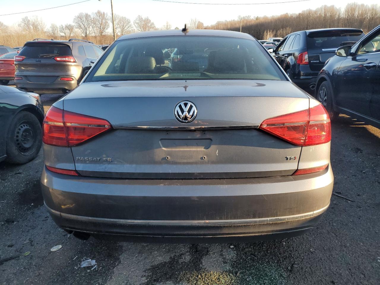 Photo 5 VIN: 1VWBS7A31GC057544 - VOLKSWAGEN PASSAT 