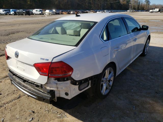 Photo 3 VIN: 1VWBS7A32EC114007 - VOLKSWAGEN PASSAT 