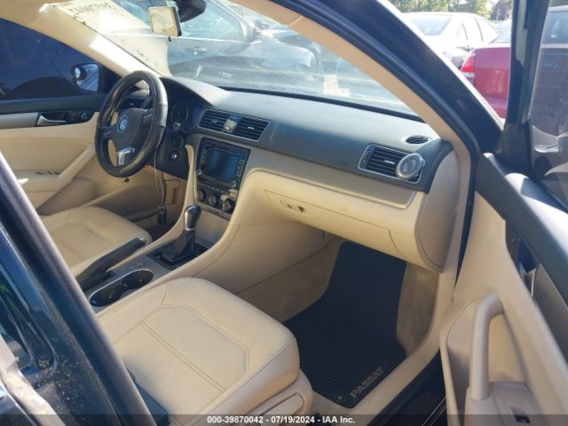 Photo 4 VIN: 1VWBS7A32FC007170 - VOLKSWAGEN PASSAT 