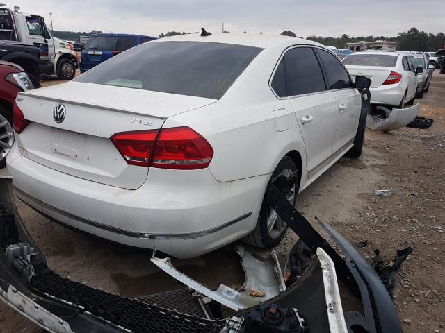 Photo 3 VIN: 1VWBS7A32FC053212 - VOLKSWAGEN PASSAT SE 