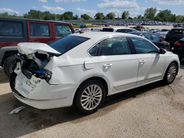 Photo 2 VIN: 1VWBS7A32GC048349 - VOLKSWAGEN PASSAT 