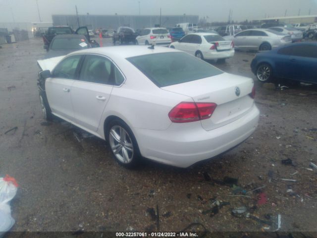 Photo 2 VIN: 1VWBS7A33EC107311 - VOLKSWAGEN PASSAT 