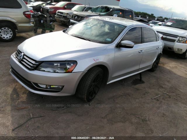 Photo 1 VIN: 1VWBS7A33FC032028 - VOLKSWAGEN PASSAT 