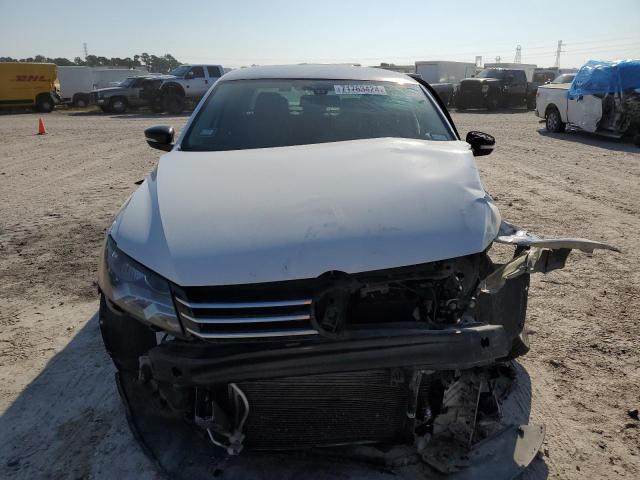 Photo 4 VIN: 1VWBS7A33FC054014 - VOLKSWAGEN PASSAT SE 