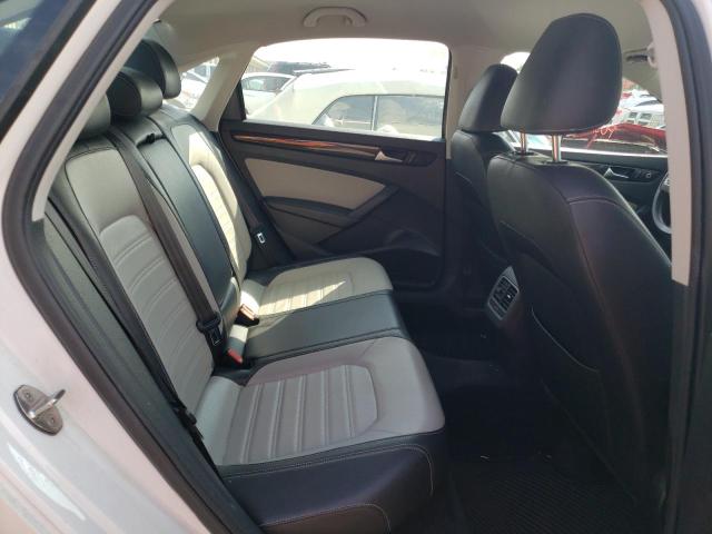 Photo 9 VIN: 1VWBS7A33FC071220 - VOLKSWAGEN PASSAT 