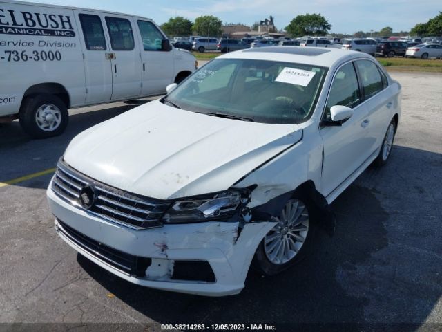 Photo 5 VIN: 1VWBS7A33GC010905 - VOLKSWAGEN PASSAT 