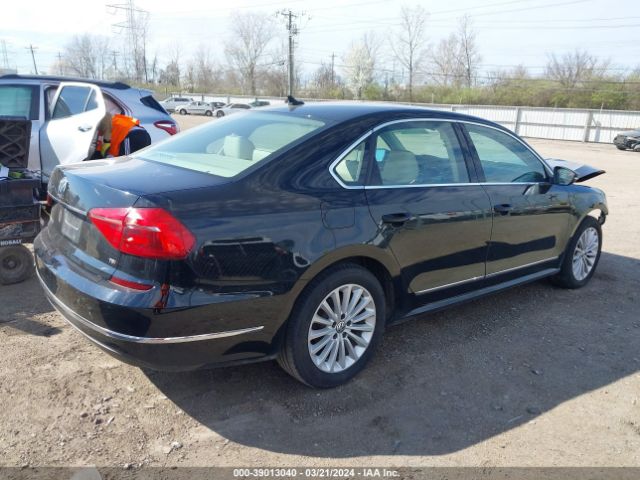 Photo 3 VIN: 1VWBS7A33GC017854 - VOLKSWAGEN PASSAT 