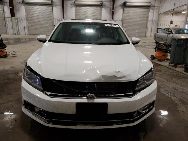 Photo 4 VIN: 1VWBS7A33GC068142 - VOLKSWAGEN PASSAT SE 