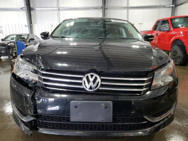 Photo 4 VIN: 1VWBS7A34EC094746 - VOLKSWAGEN PASSAT 