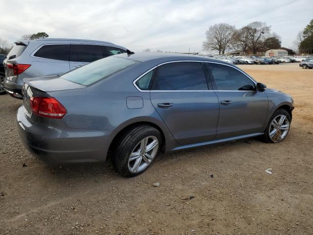 Photo 2 VIN: 1VWBS7A34EC100982 - VOLKSWAGEN PASSAT 