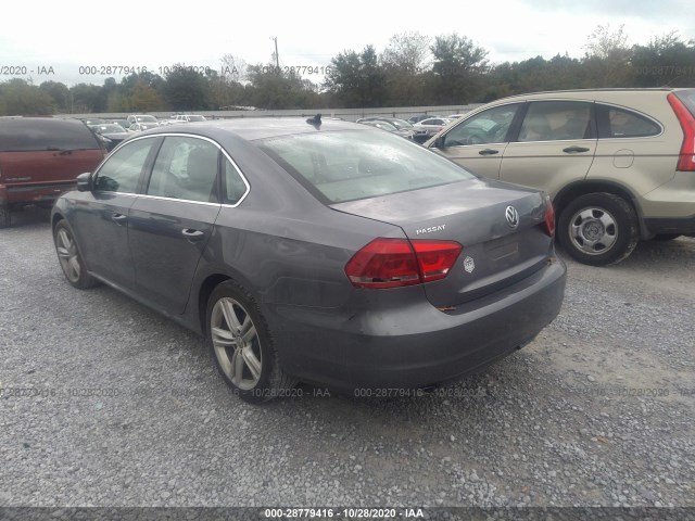 Photo 2 VIN: 1VWBS7A34EC107415 - VOLKSWAGEN PASSAT 