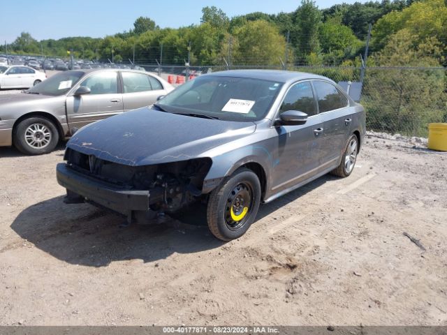 Photo 1 VIN: 1VWBS7A34FC030076 - VOLKSWAGEN PASSAT 