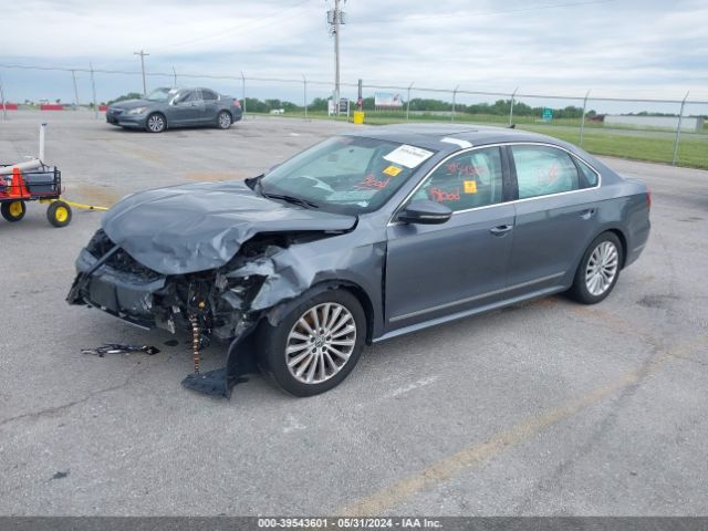 Photo 1 VIN: 1VWBS7A34GC070062 - VOLKSWAGEN PASSAT 