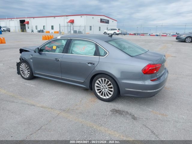 Photo 2 VIN: 1VWBS7A34GC070062 - VOLKSWAGEN PASSAT 