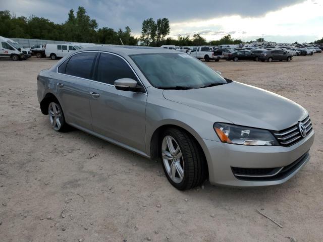 Photo 3 VIN: 1VWBS7A35EC048360 - VOLKSWAGEN PASSAT 