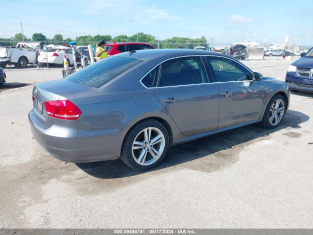 Photo 3 VIN: 1VWBS7A35EC112588 - VOLKSWAGEN PASSAT 