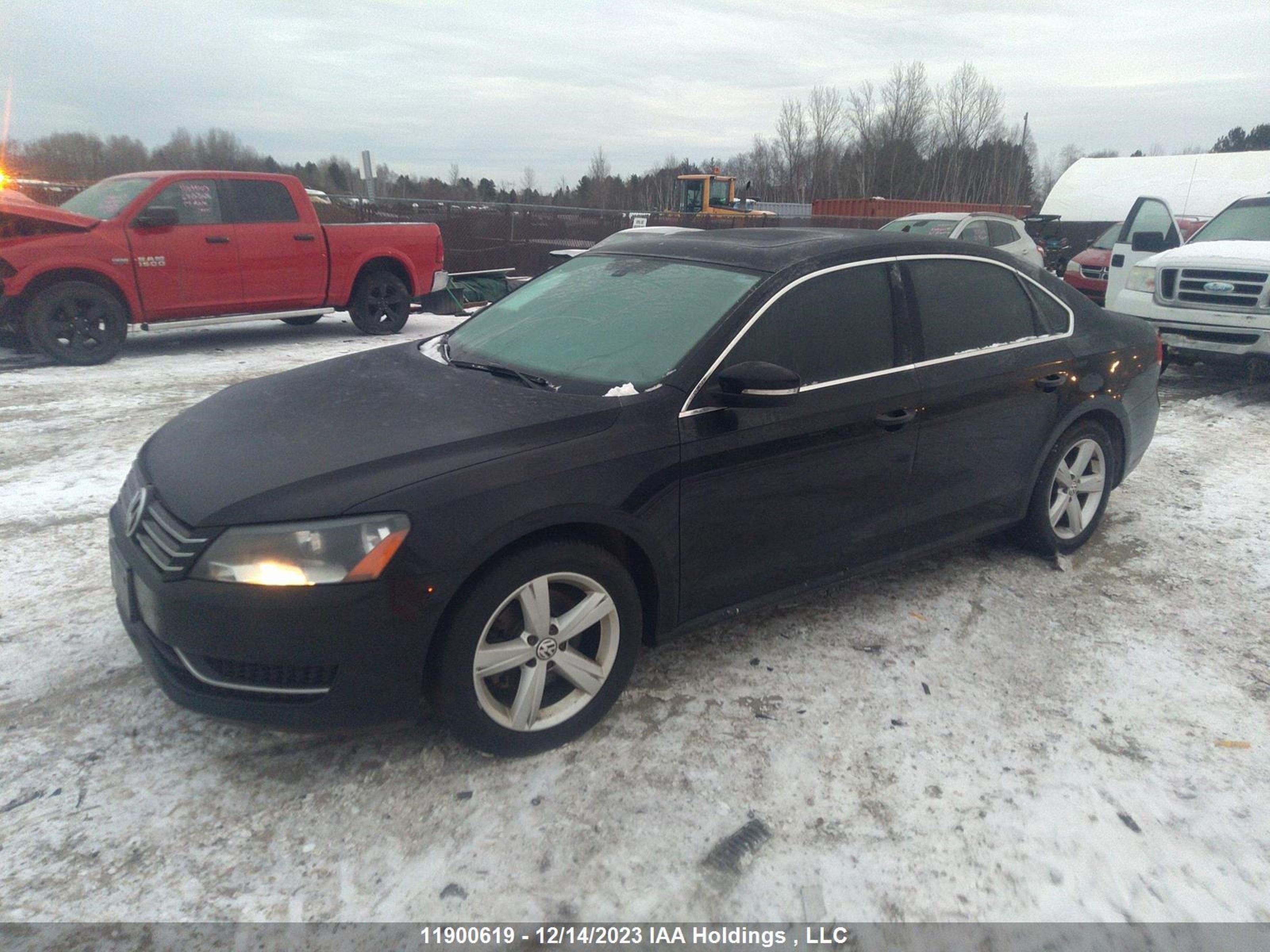 Photo 1 VIN: 1VWBS7A35FC092277 - VOLKSWAGEN PASSAT 