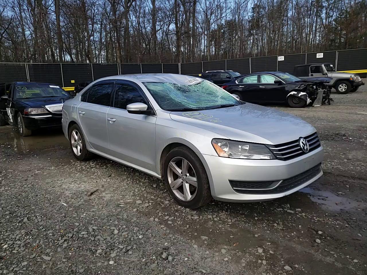 Photo 10 VIN: 1VWBS7A36EC120652 - VOLKSWAGEN PASSAT 