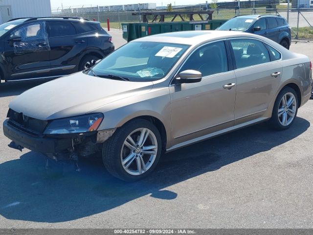 Photo 1 VIN: 1VWBS7A36FC039670 - VOLKSWAGEN PASSAT 