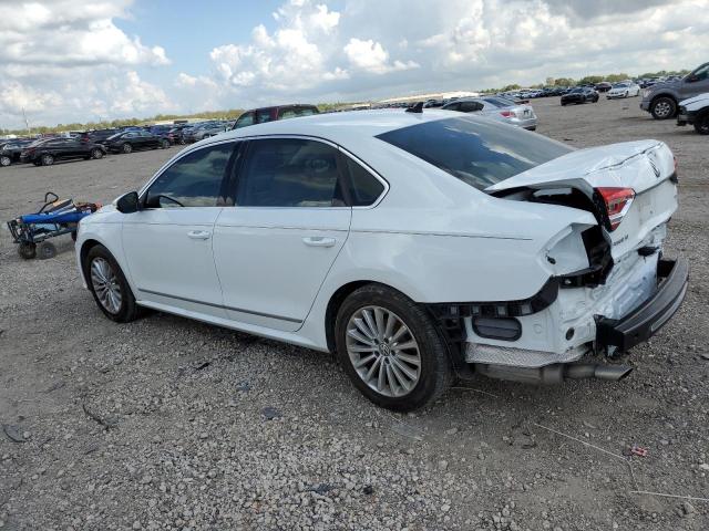 Photo 1 VIN: 1VWBS7A36GC010798 - VOLKSWAGEN PASSAT 