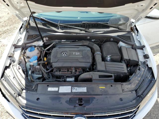 Photo 10 VIN: 1VWBS7A36GC010798 - VOLKSWAGEN PASSAT 