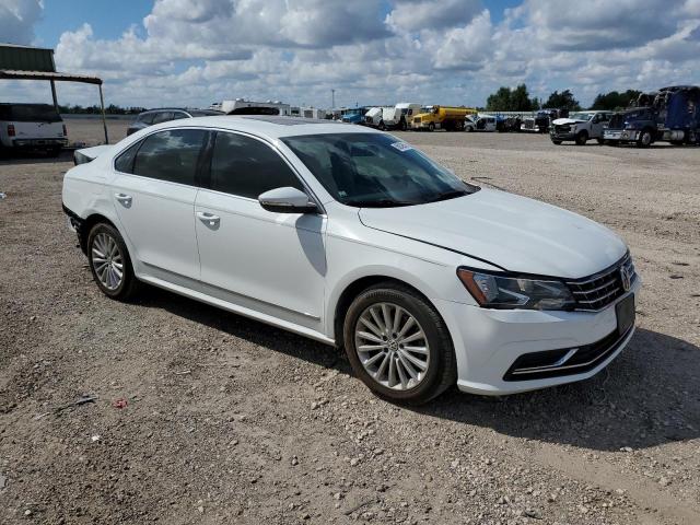 Photo 3 VIN: 1VWBS7A36GC010798 - VOLKSWAGEN PASSAT 