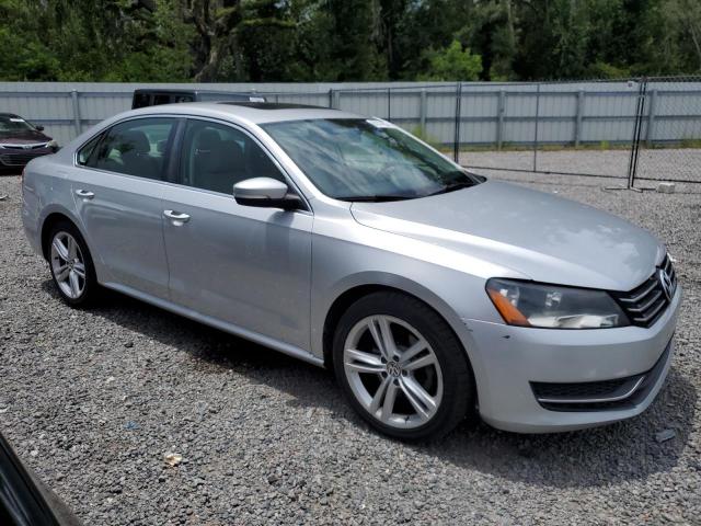 Photo 3 VIN: 1VWBS7A37EC053981 - VOLKSWAGEN PASSAT 