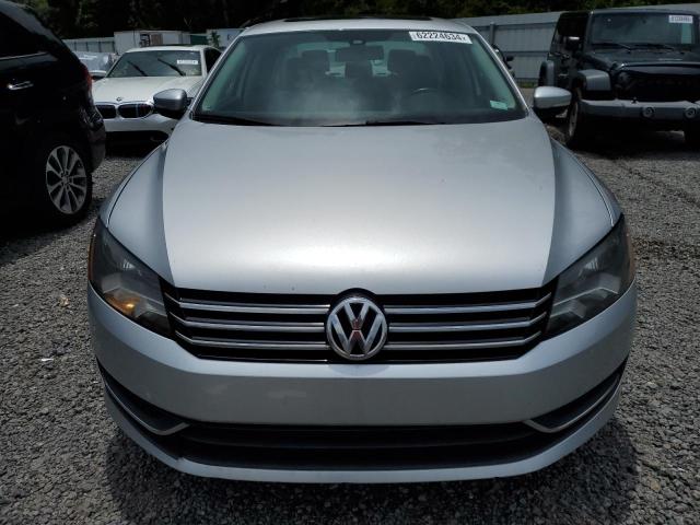 Photo 4 VIN: 1VWBS7A37EC053981 - VOLKSWAGEN PASSAT 