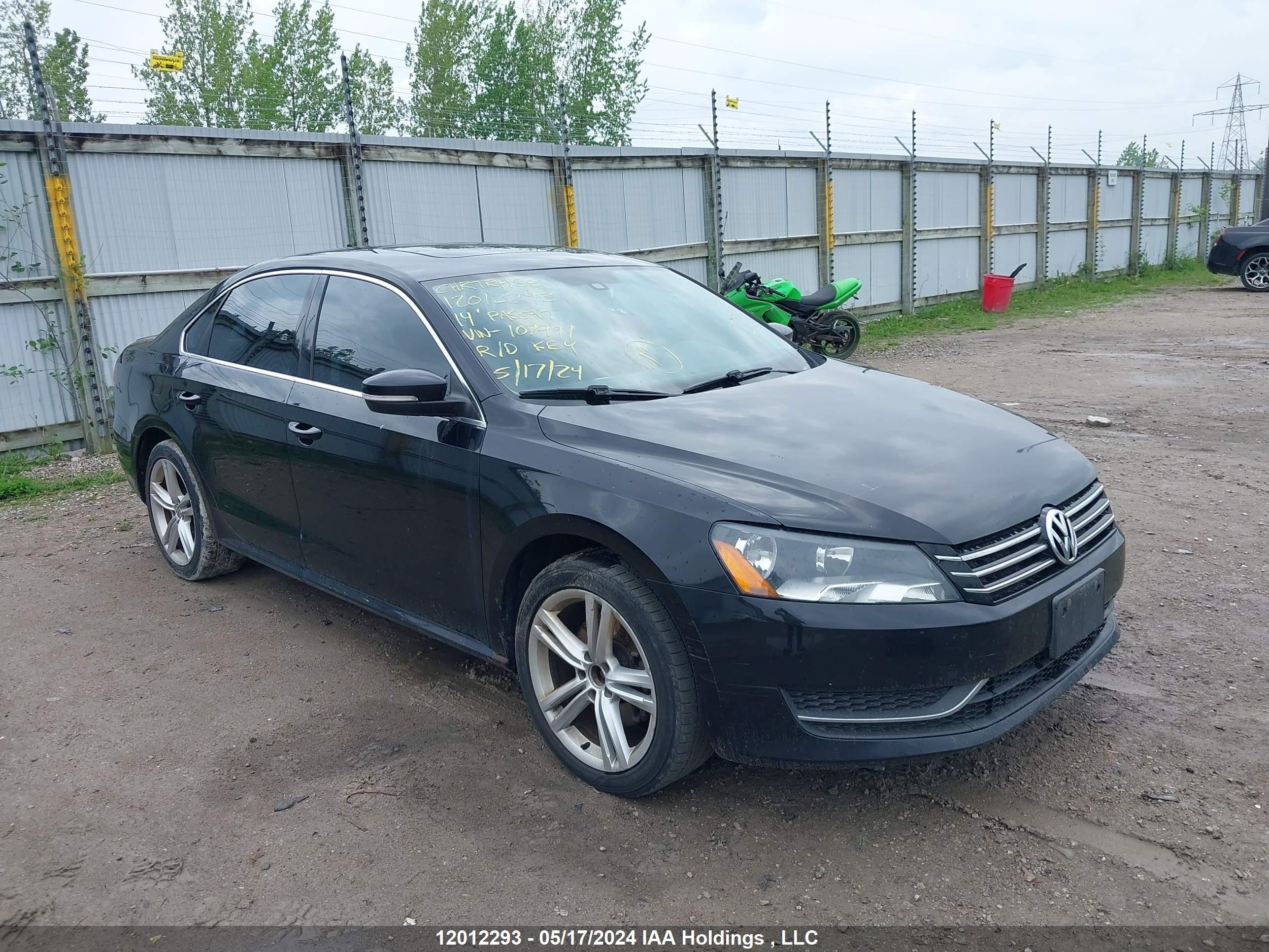 Photo 0 VIN: 1VWBS7A37EC107991 - VOLKSWAGEN PASSAT 