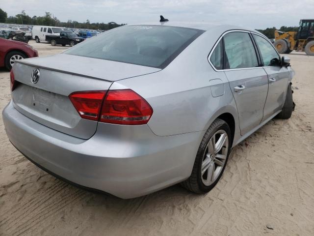 Photo 3 VIN: 1VWBS7A37EC114097 - VOLKSWAGEN PASSAT 