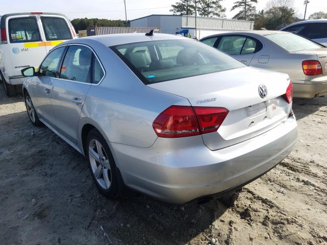 Photo 2 VIN: 1VWBS7A37EC119431 - VOLKSWAGEN PASSAT 