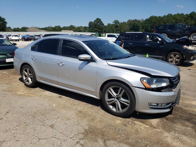 Photo 3 VIN: 1VWBS7A37FC042884 - VOLKSWAGEN PASSAT 