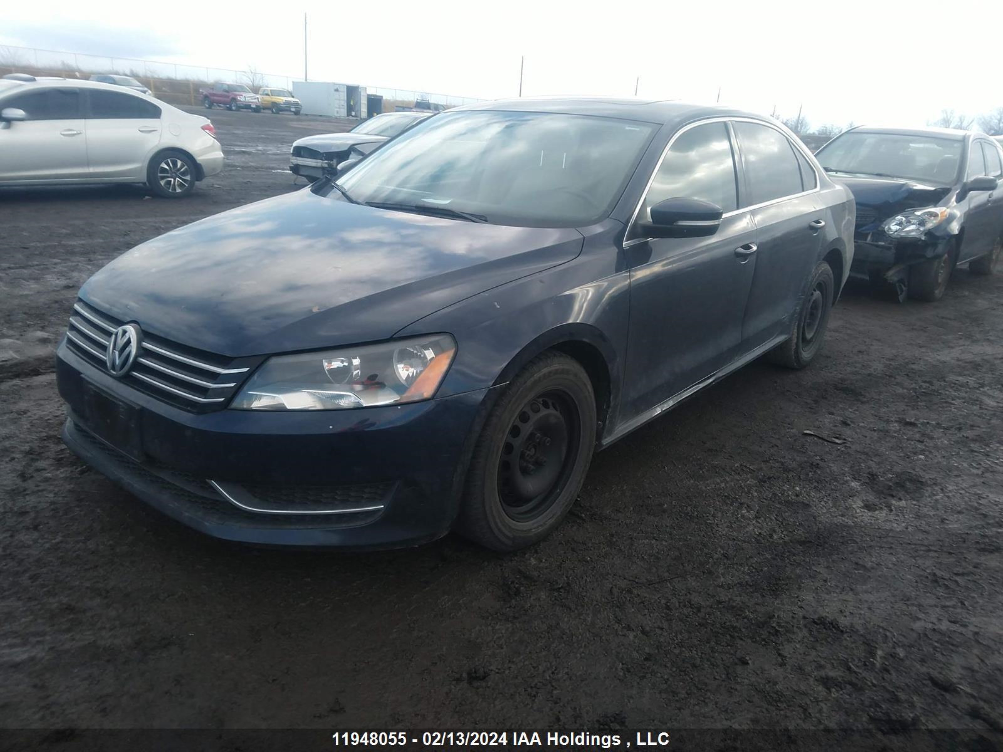 Photo 1 VIN: 1VWBS7A37FC046417 - VOLKSWAGEN PASSAT 