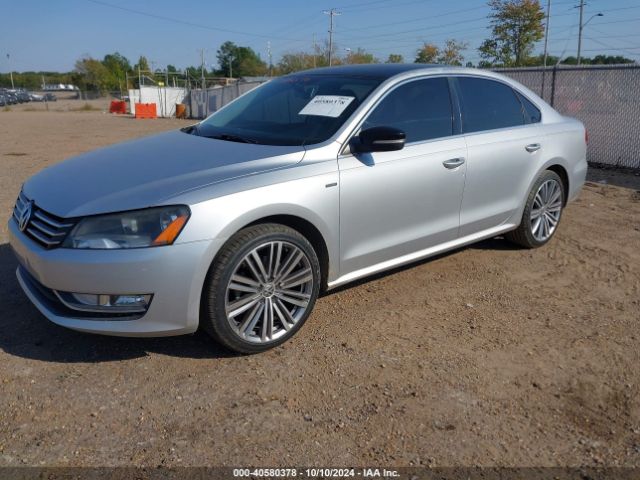 Photo 1 VIN: 1VWBS7A37FC056204 - VOLKSWAGEN PASSAT 